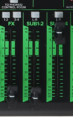 Faders subgrupos 1-2 y 3-4 de una mesa de mezclas mackie pro fx22v3