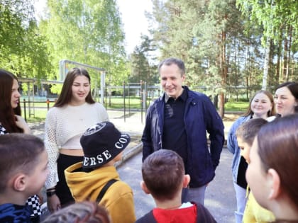 Губернатор Белгородской области Вячеслав Гладков навестил в Пензе и Заречном школьников-белгородцев