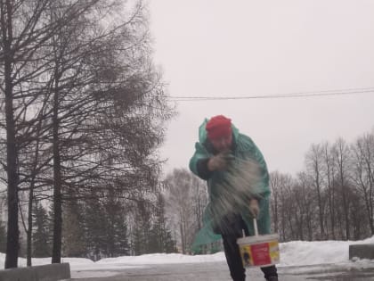 Из-за опасных погодных условий кузнечан просят ограничить выход на улицу