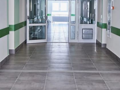 В Иссинской больнице начали капремонт терапевтического корпуса