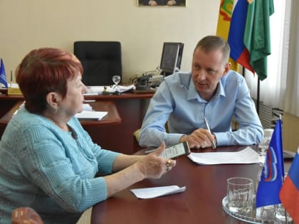 Пензенцы обратились на прием к Денису Соболеву с вопросами по жилью и благоустройству