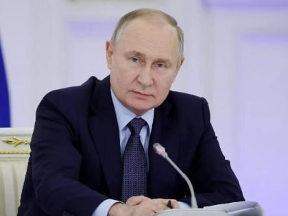 ЦИК зарегистрировал Путина кандидатом в президенты РФ