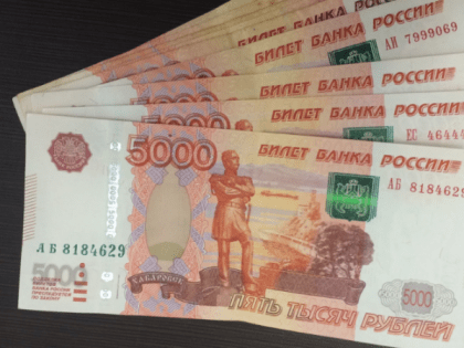 Указ подписали. Пенсионеров, которые оставляют пенсию на банковской карте, ждет сюрприз с 12 апреля