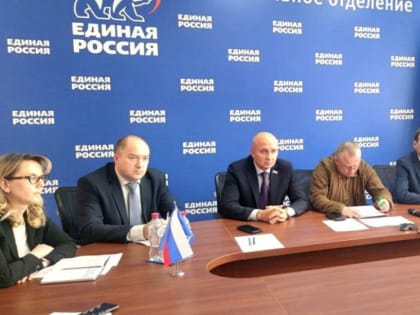 Юрий Зиновьев и Дмитрий Акимов приняли участие в заседании Всероссийского штаба по капремонту школ