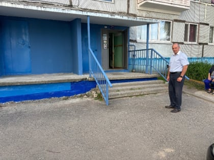 Владимир Мутовкин оценил качество работ, проведенных по обращениям жителей в своем округе