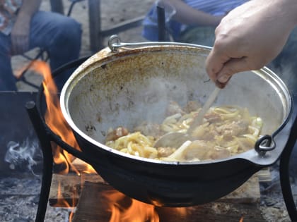 Онкологи раскрыли опасность частого употребления шашлыка