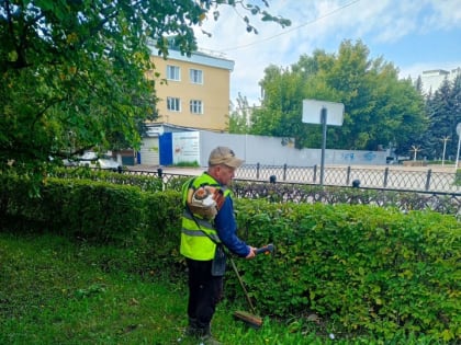 Уборка общественных территорий в городе