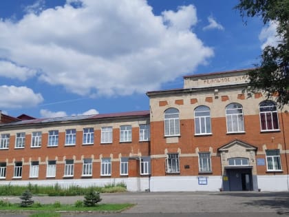 Жителям Сердобска пообещали не приостанавливать учебный процесс в школе №1