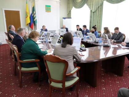 Вопросы текущей жизнедеятельности  областного центра обсудили  на совещании в городской мэрии