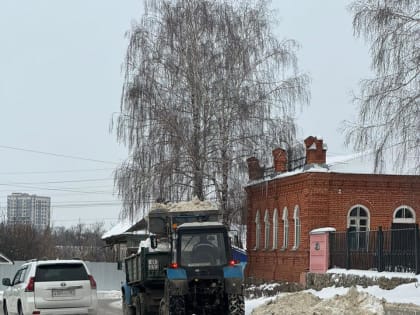 Содержание дорог и тротуаров на контроле