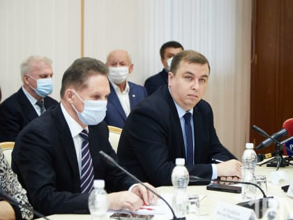 Не забудьте поздравить! 20 апреля день рождения празднует вице-губернатор Сергей Федотов