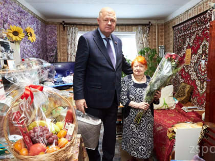 Вадим Супиков посетил ветеранов-блокадников