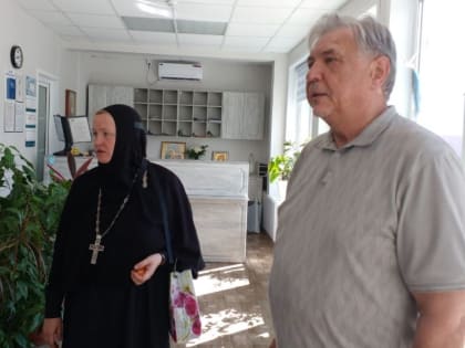 Заслуженный врач РФ Сергей Рыбалкин оценил центр помощи при Троицком женском монастыре