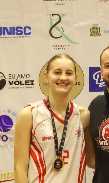 Giovana Kaufmann dos Santos