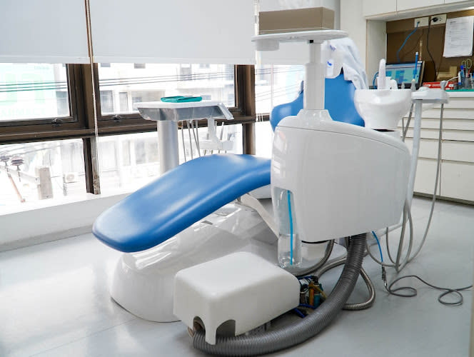 Bangkok Smile Dental Clinic Sukhumvit 21 | Asoke Branch