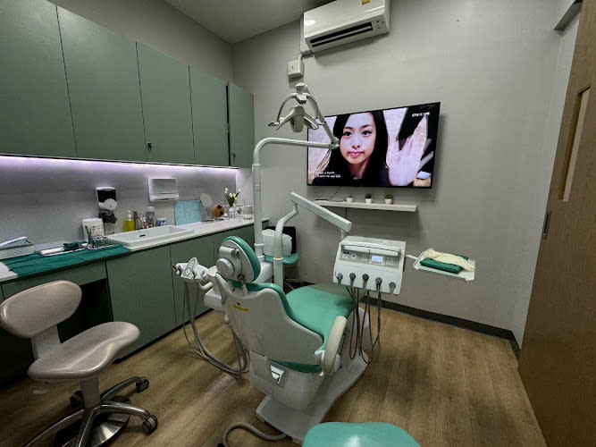 TEAL DENTAL CLINIC