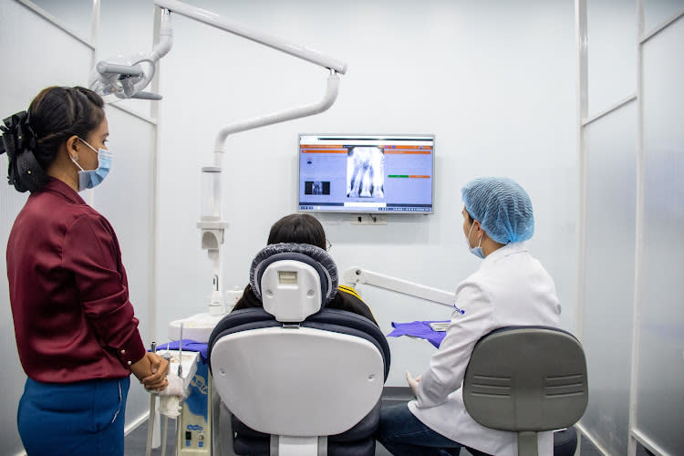 Zenitoni dental clinic คลินิกทันตกรรม เซนิโทนี่ สาขาพระราม 4