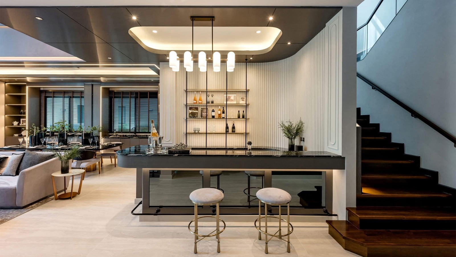 Luxury Residence Service Image 1