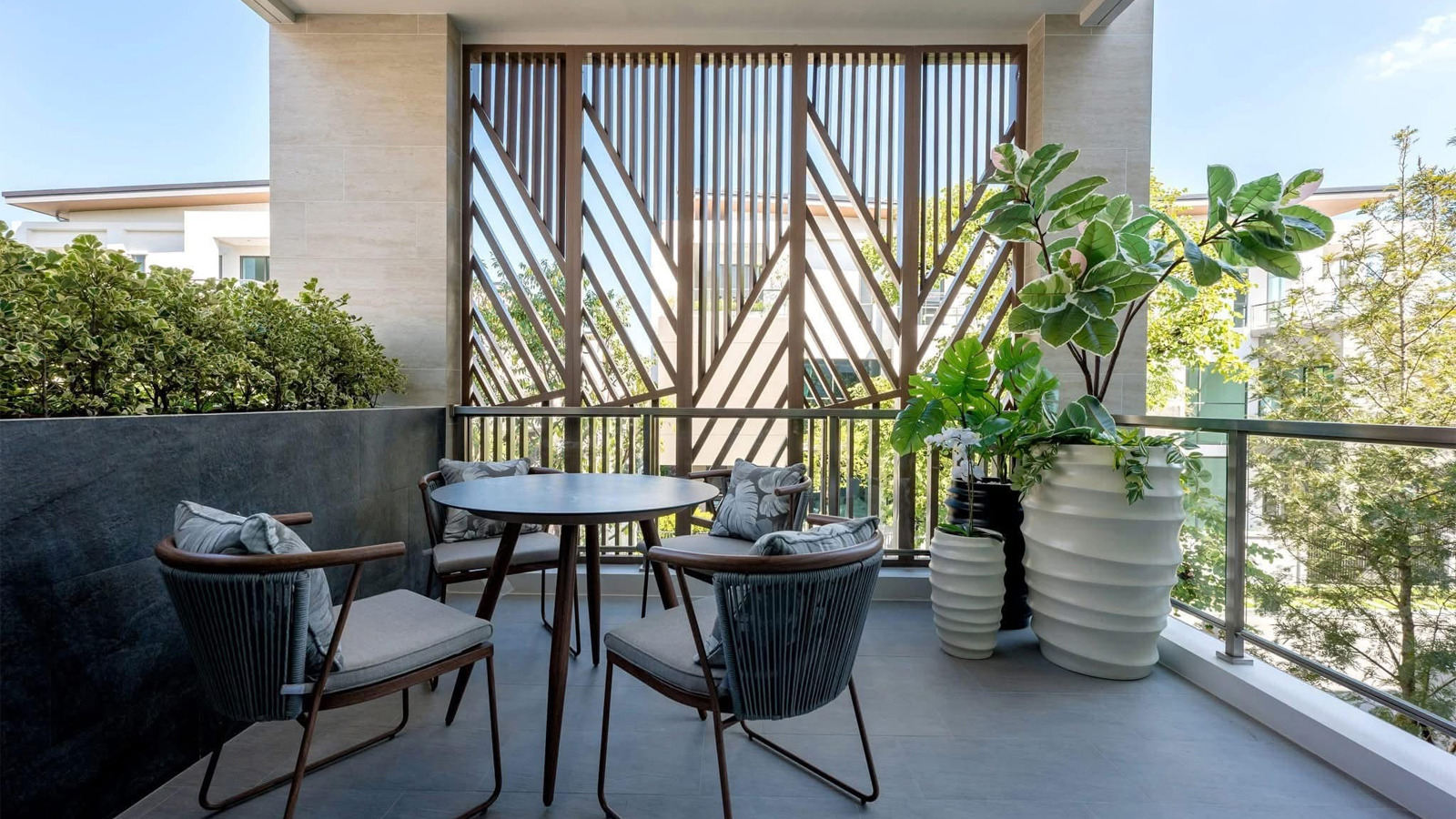 Luxury Residence Service Image 8