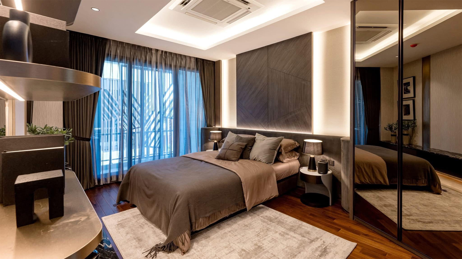 Luxury Residence Service Image 10