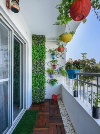 Balcony Decoration Service Image 12
