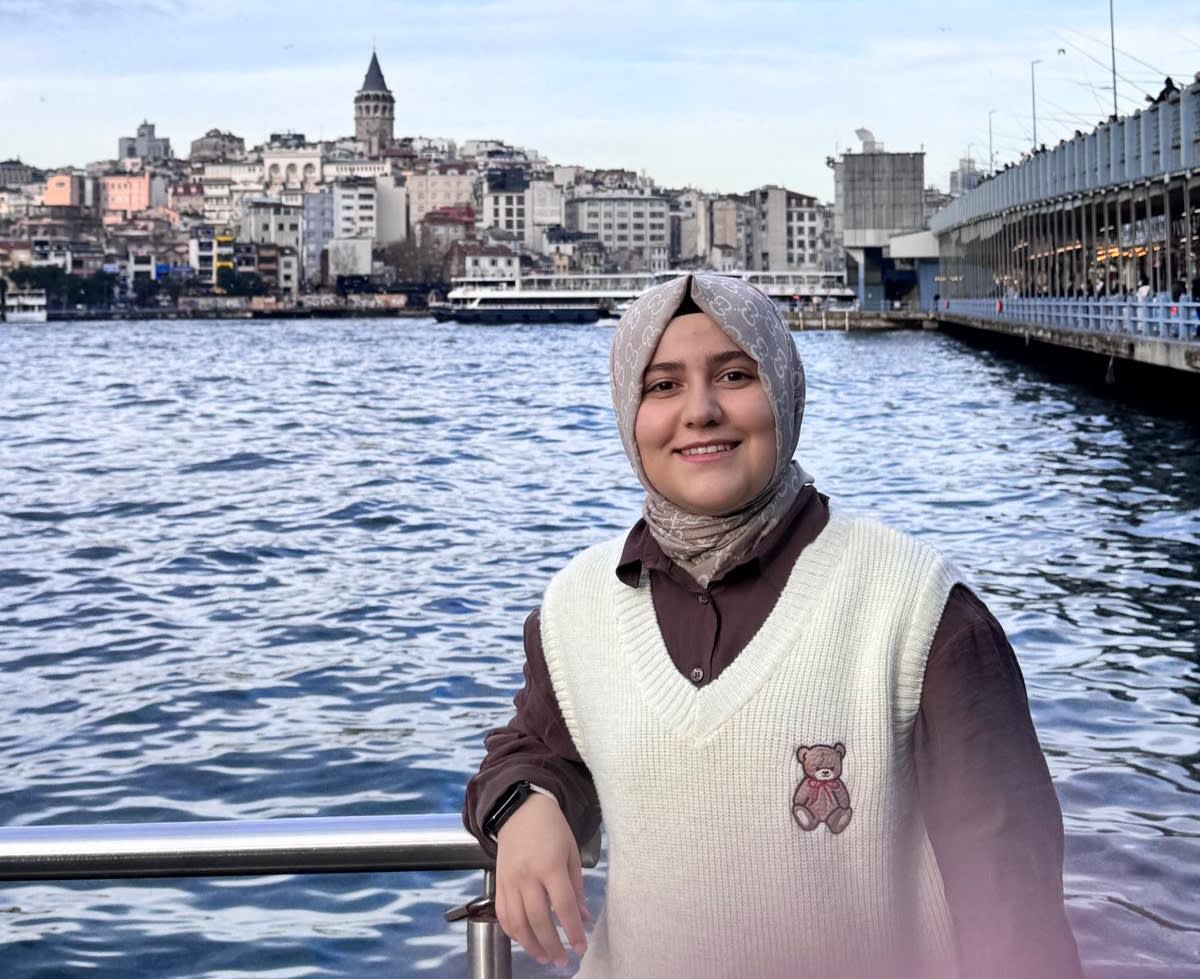 Beren Nisa MEMNUN