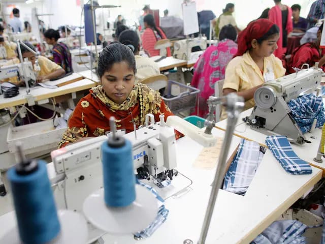 Crisis in Bangladesh’s Textile Industry! Workers Struggle for Salaries