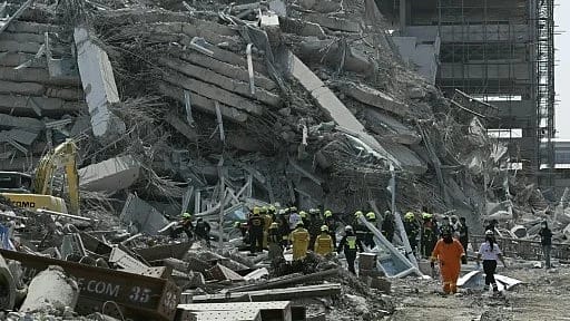 Massive Earthquake Destroys Myanmar's Mandalay, Emergency Declared