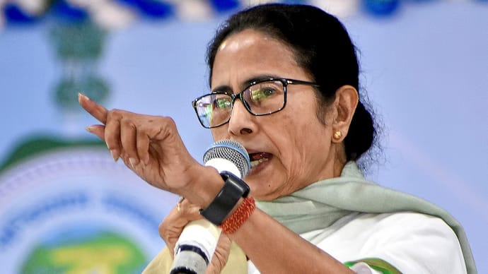 Mamata’s Warning to Doctors: ‘Don’t Go Abroad’—What’s the RG Tax Scandal Link?