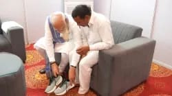 14 Years Later, PM Modi Makes Devotee Wear Shoes Again—Who Is Rampal Kashyap?