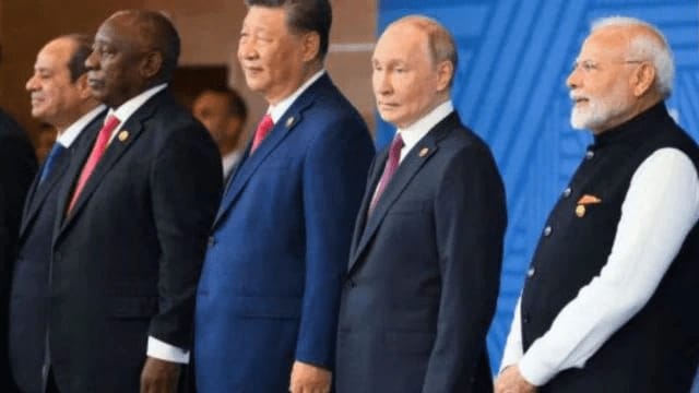 Russia's Role in India-Pakistan War Under Fire, Experts Slam Putin Amid China's Pressure