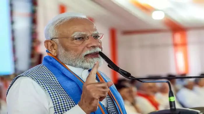 “Ambedkar Is in My Heart”: PM Modi Slams Lalu, Says RJD Disrespects Dalits