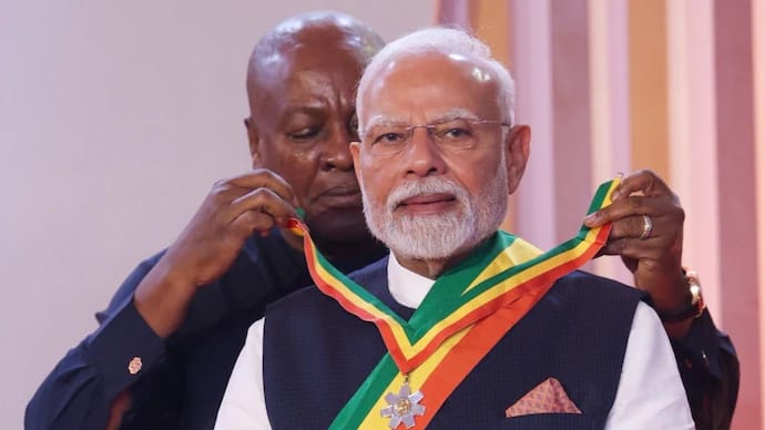 Ghana Confers Highest National Honour on PM Modi, President Personally Presents Award