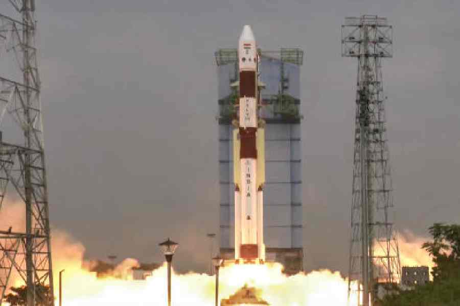 ISRO’s PSLV-C62 mission fails after third-stage malfunction, 16 satellites lost