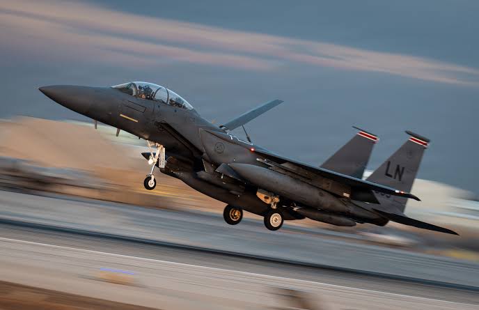 F-15E Crash in Iran: How US Airman Survived 50 Hours and Escaped Capture
