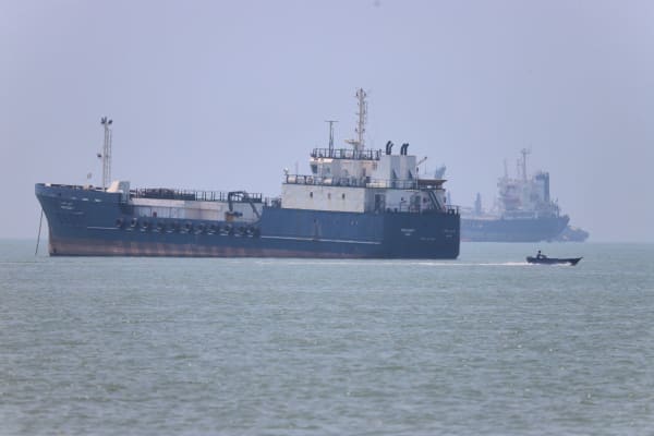 US Strikes Iranian Sites After Drone Attack on Ship; Tehran Warns Washington
