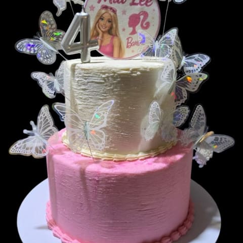 Cakes by D'Luscious Creare
