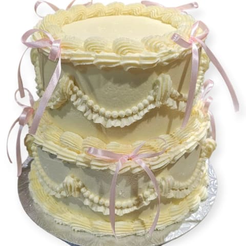Cakes by D'Luscious Creare