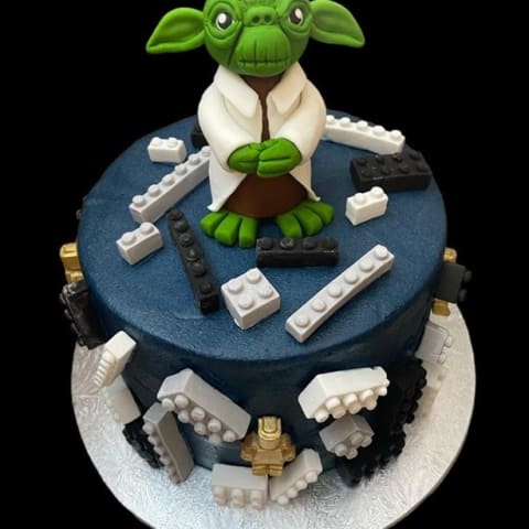 Cakes by D'Luscious Creare