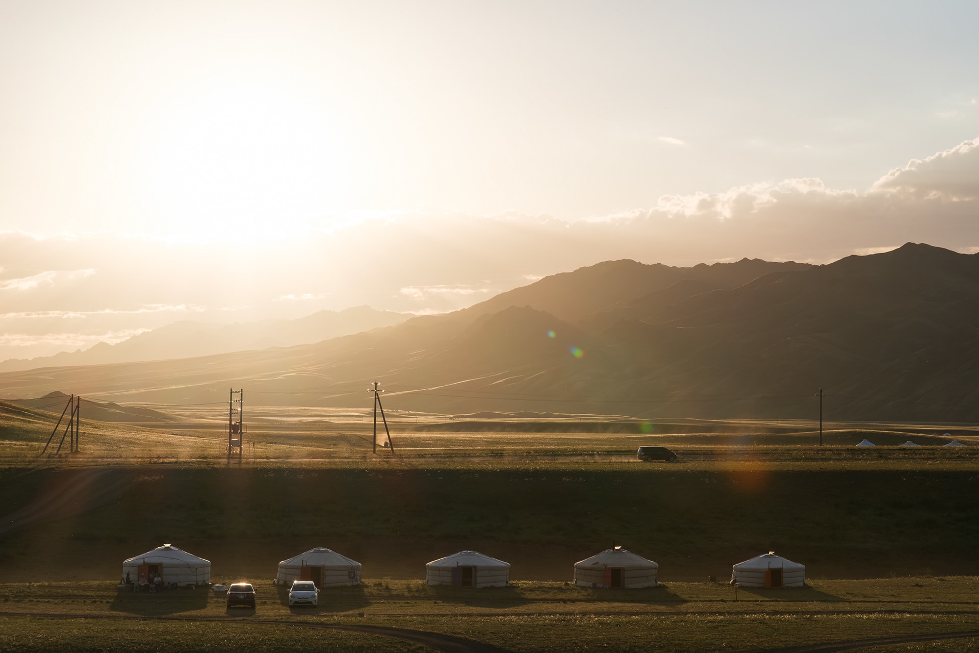 Mongolian steppe — nomad travel photography by Jerome Franceschi