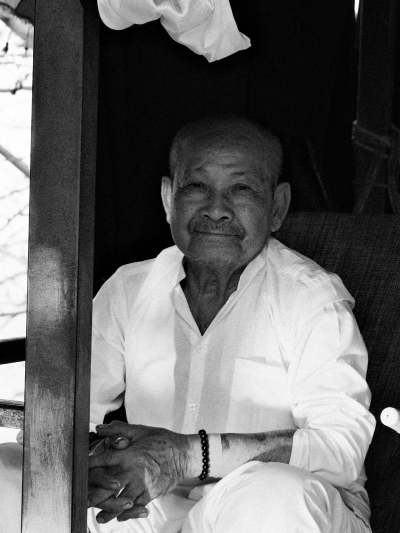 Black and white Asia travel photography — 35