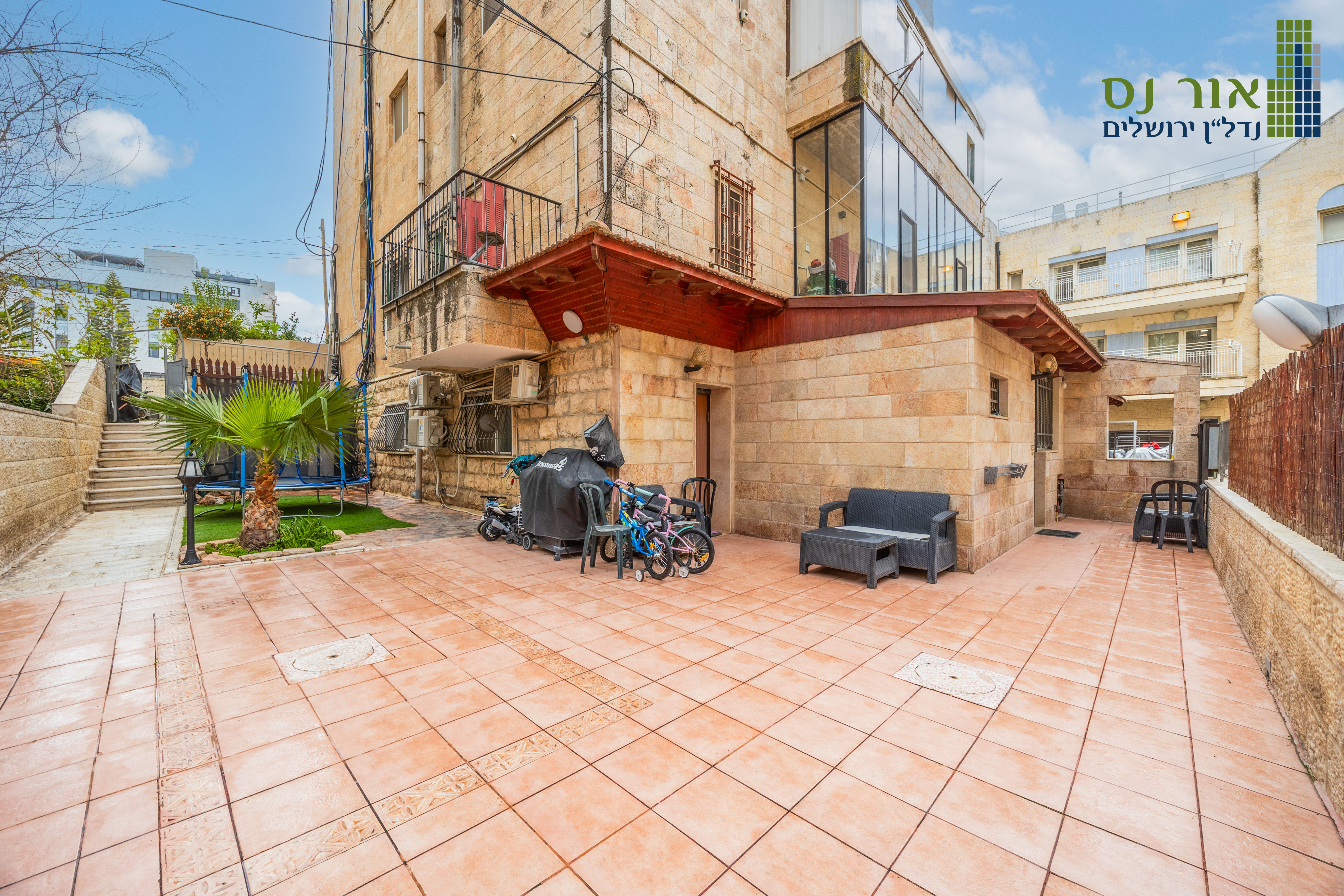 למכירה בבקעה דרך חברון 
