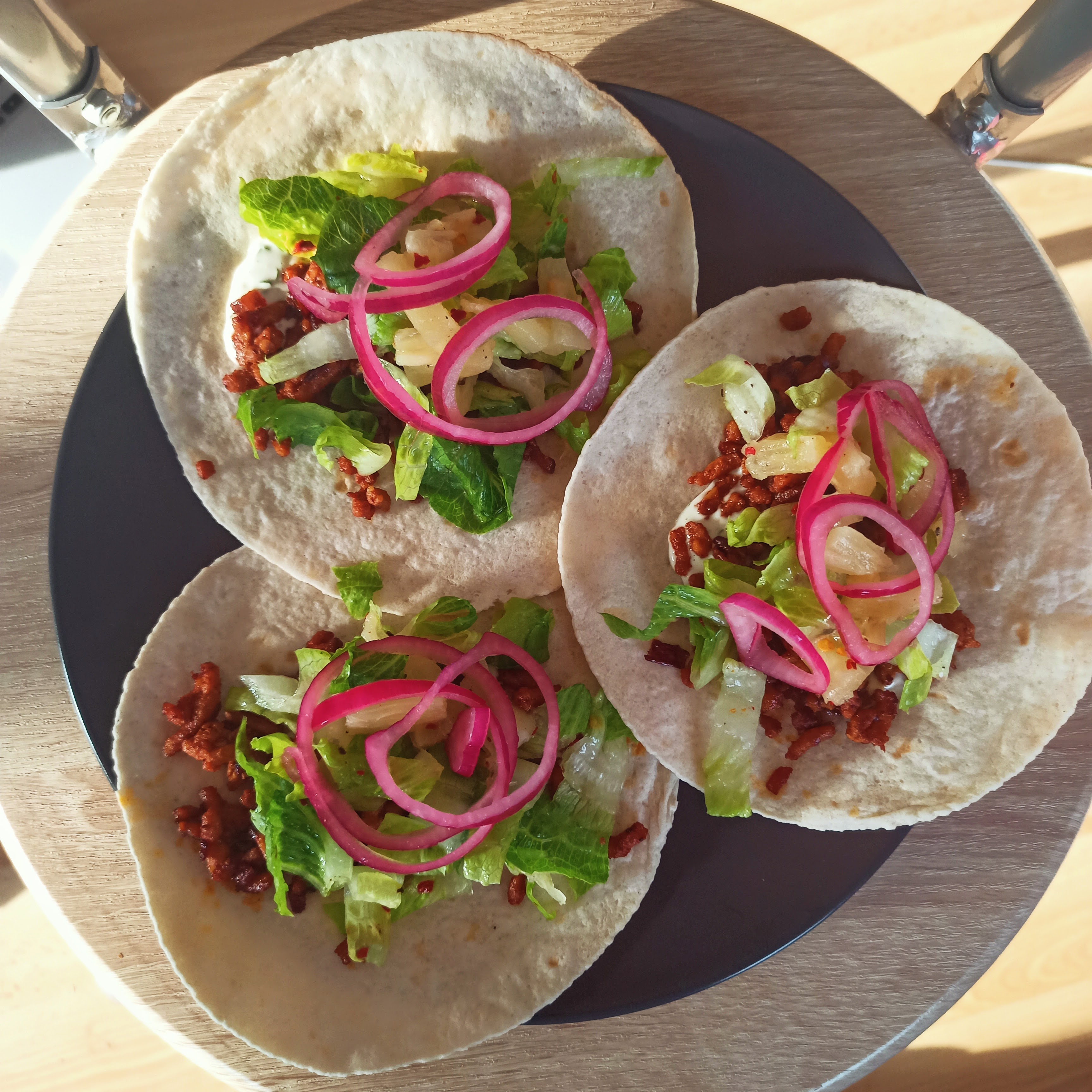 https://res.cloudinary.com/dthhn8y5s/image/upload/v1667421807/Food/3-tacos_zbccej.jpg