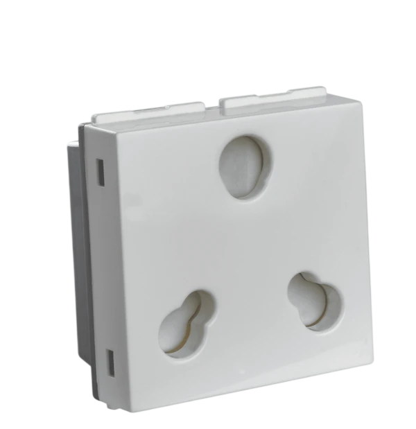 7015 S7 WHITE 16A 2 IN 1 SOCKET