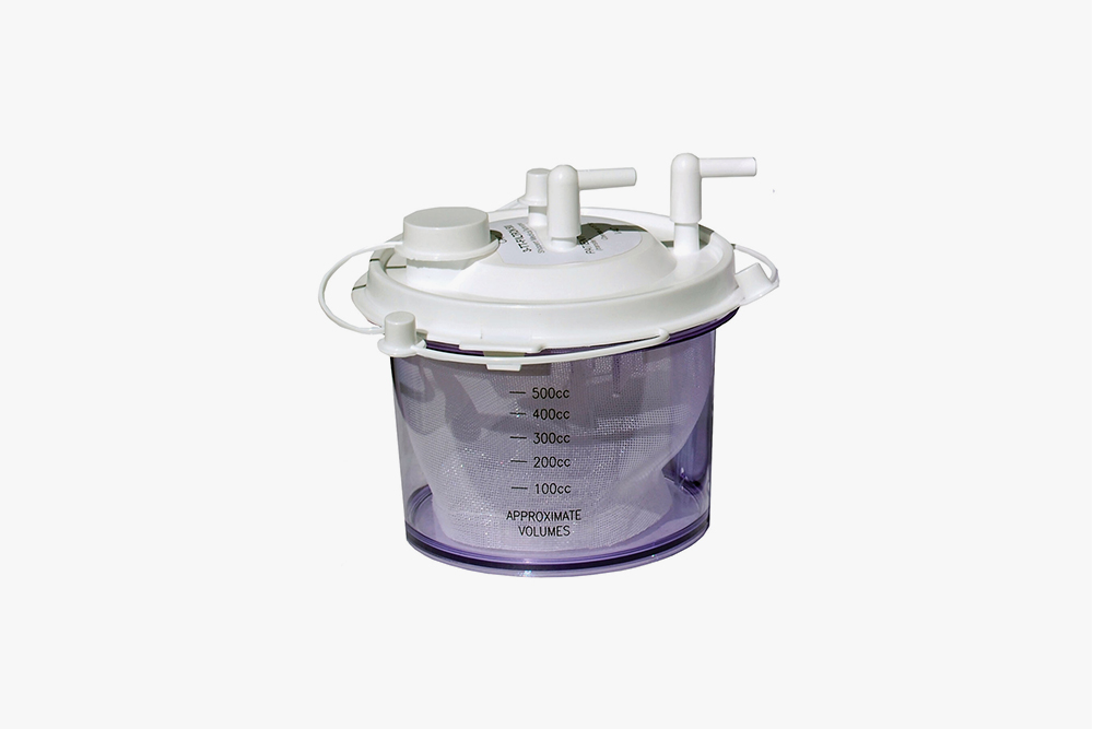 500cc disposable canister for fat collection and reinjection.