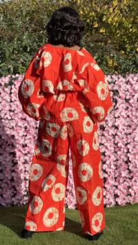 Eni 13 – angle 2 | Trouser Set Sisiosa