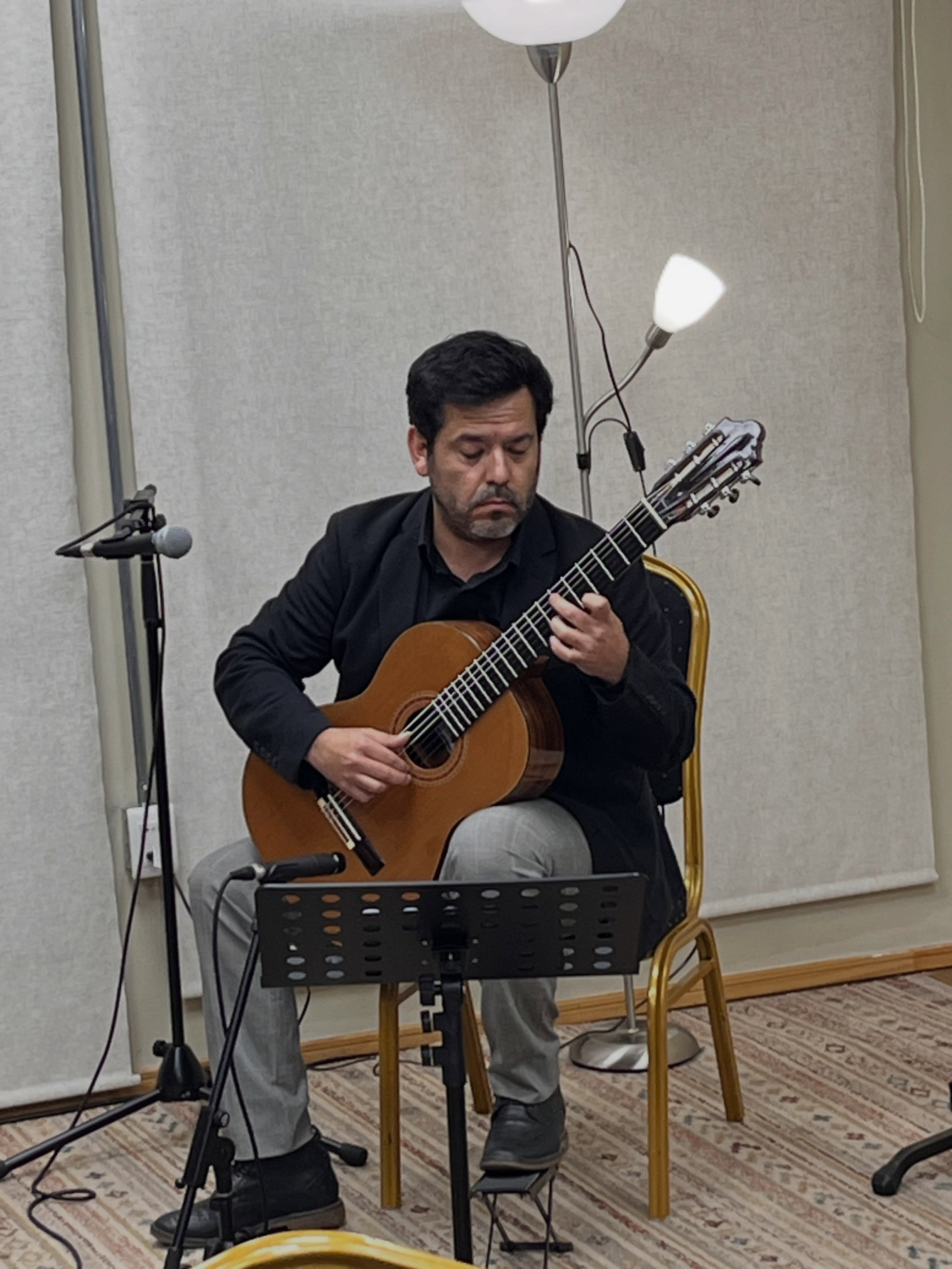 La casa Presenta : Klein Dúo
