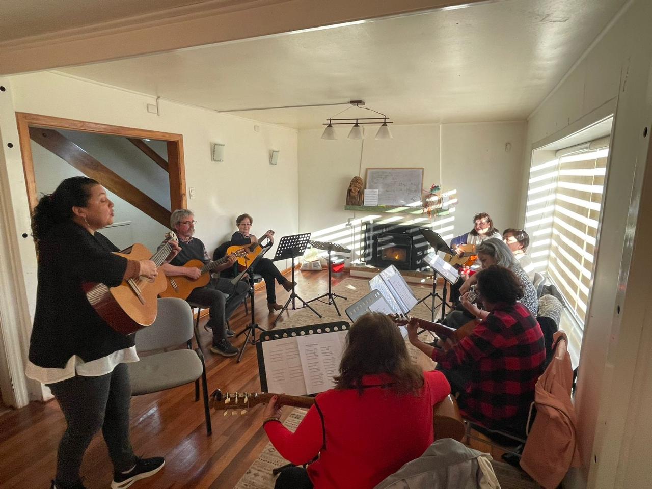 Taller guitarra adulto mayor  2025