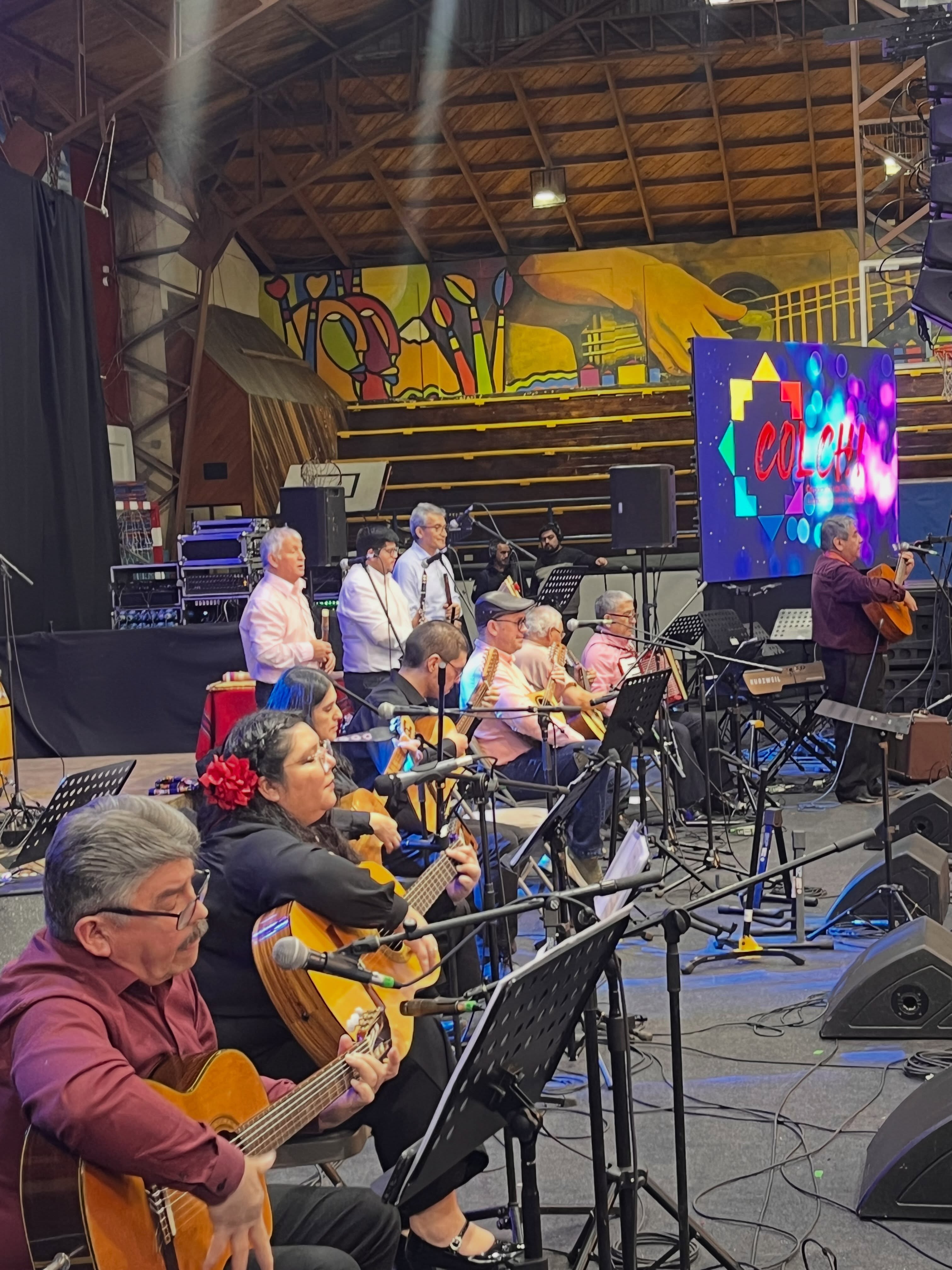 Orquesta Kupai Wintu - Osorno Vivo: La fiesta de la Música