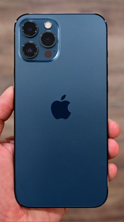 Apple iPhone 11 Pro 256GB Blue, Like New, Moi Avenue, Nairobi